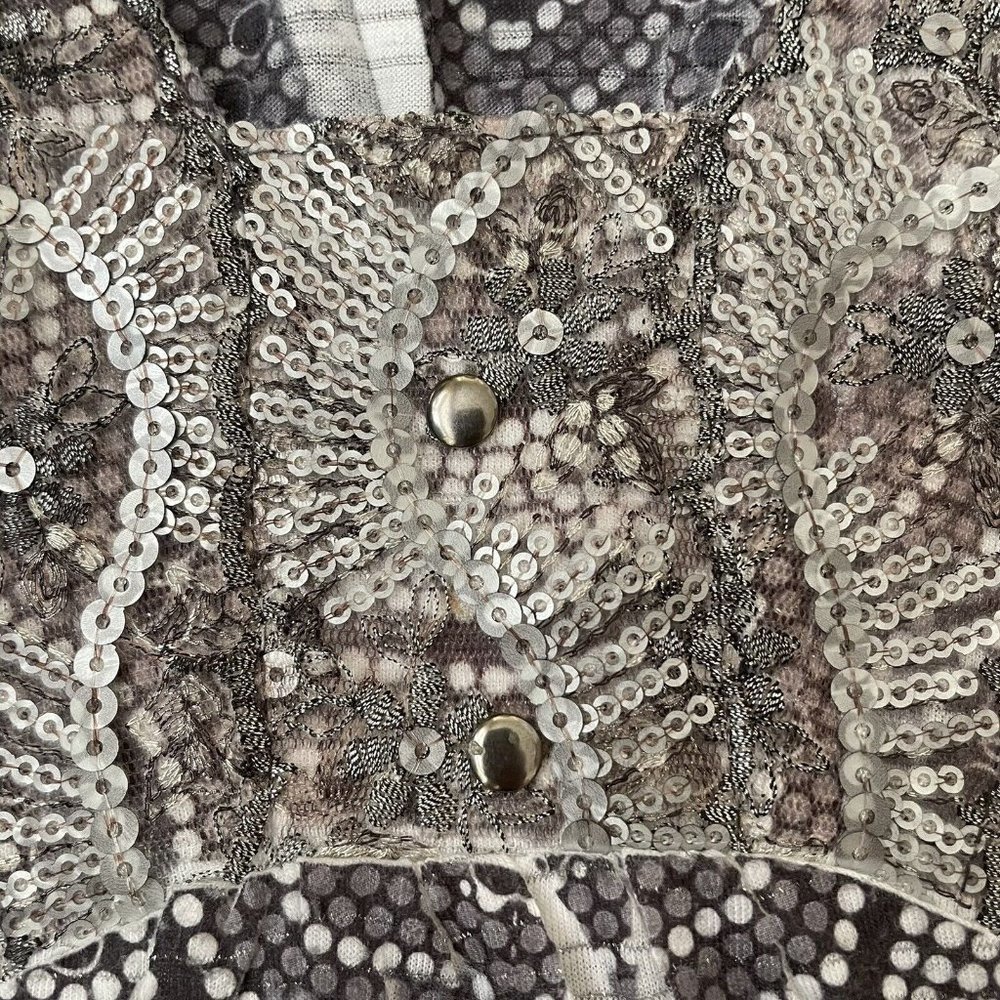 One World Shirt Womens Small Gray Black Silver Sequins Embroidered Boho Flowy - Picture 3 of 7